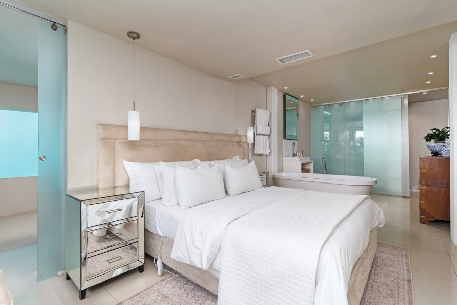 4 Bedroom Property for Sale in Clifton Western Cape